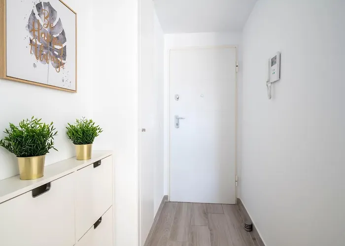 Marina Real I * دينايا